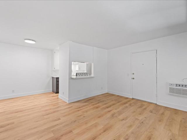 1 BR, 1 BA Apartment 4909 Sycamore Terrace, Los Angeles, CA 90042