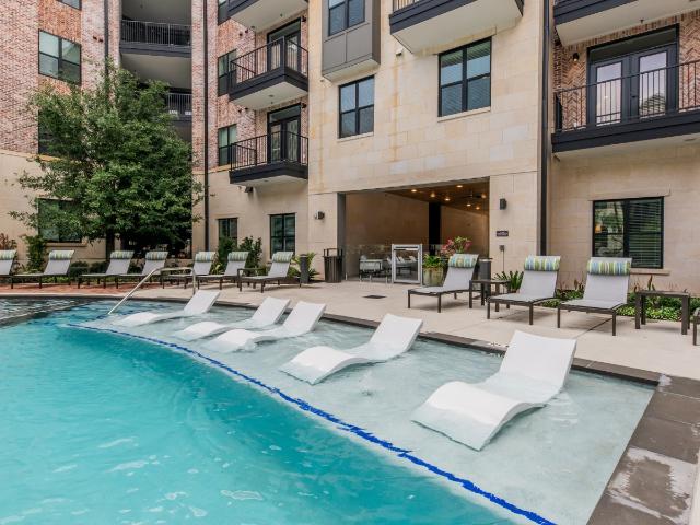 1 BR, 1 BA Apartment 4911 E 7th St, Austin, TX 78702