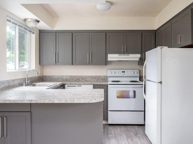1 BR, 1 BA Apartment 4925 SW 56th Ave Unit 106, Portland, OR 97221