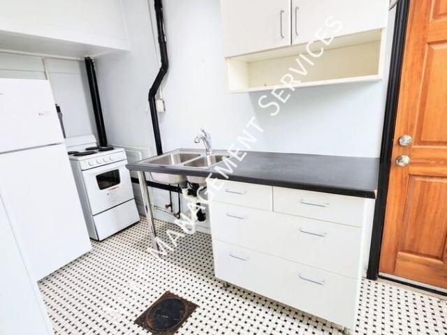 1 BR, 1 BA Apartment 4933 Butler Street, Pittsburgh, PA 15201