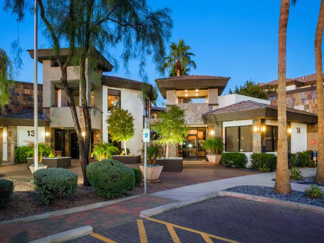 1 BR, 1 BA Apartment 4950 East Van Buren Street Unit 283, Phoenix, AZ 85008