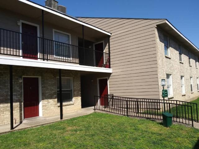 1 BR, 1 BA Apartment 4950 Wadsworth Drive Unit 29 29 2099, Dallas, TX 75216