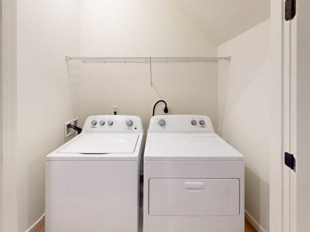 1 BR, 1 BA Apartment 4000 Emerson Drive Unit 2205, Mount Wolf, PA 17347
