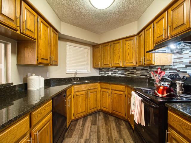 1 BR, 1 BA Apartment 4000 Horizon Hill Boulevard Unit 10 1003, San Antonio, TX 78229