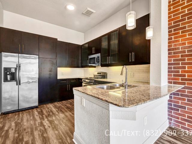 1 BR, 1 BA Apartment 4000 Westheimer Rd, Houston, TX 77027