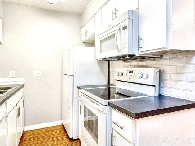 1 BR, 1 BA Apartment 4007 Avenue C, Unit 104, Austin, TX 78751