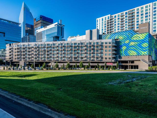 1 BR, 1 BA Apartment 400 E. Brooklyn Village Ave Unit 1606, Charlotte, NC 28202
