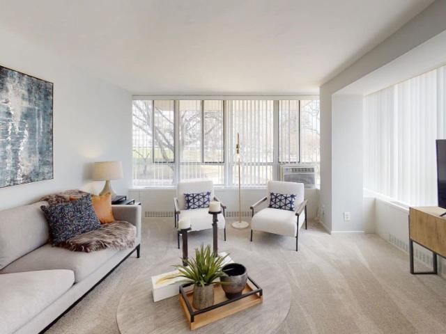 1 BR, 1 BA Apartment 400 East 33rd Street Unit 2 1104, Chicago, IL 60616