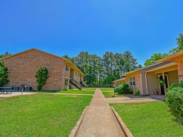 1 BR, 1 BA Apartment 400 Pine Burr Lane, Kilgore, TX 75662