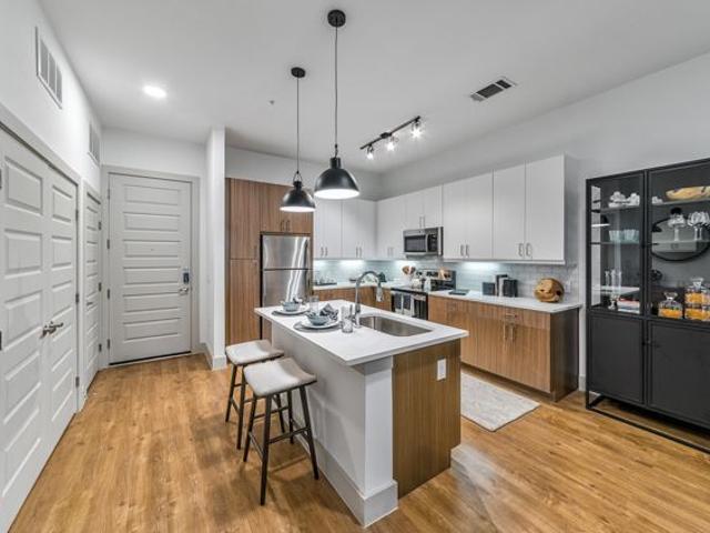 1 BR, 1 BA Apartment 400 South Hall Street Unit 127, Dallas, TX 75226