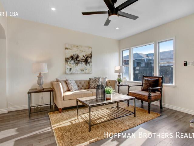 1 BR, 1 BA Apartment 4010 W 130th St, Hawthorne, CA 90250