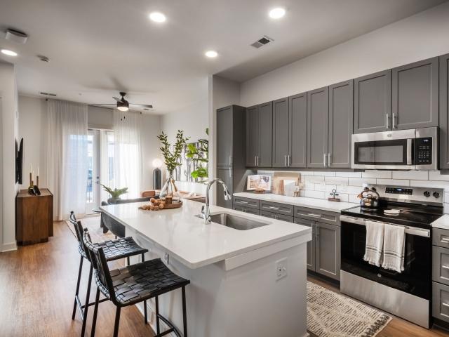1 BR, 1 BA Apartment 4015 South Boulevard Unit 376, Charlotte, NC 28209
