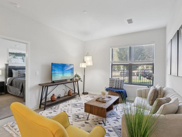 1 BR, 1 BA Apartment 401 Race Street Unit 118, Philadelphia, PA 19106