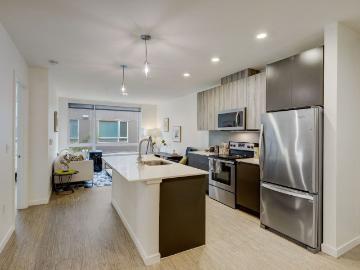 1 BR, 1 BA Apartment 4041 Roosevelt Way NE Unit 306, Seattle, WA 98105