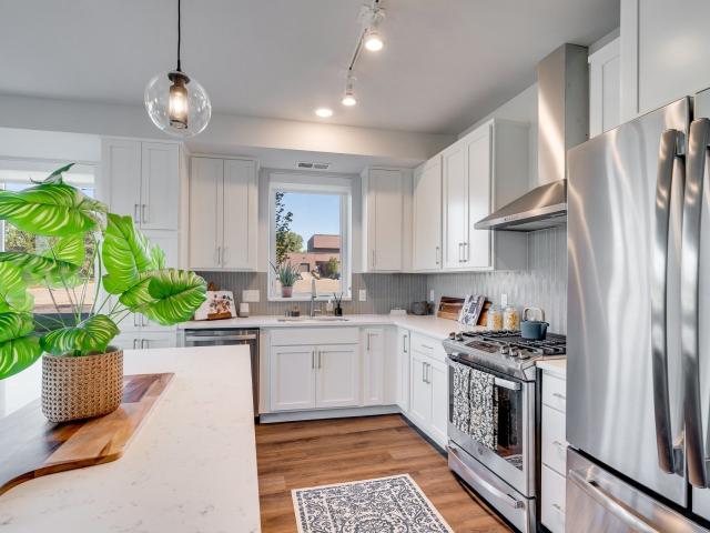 1 BR, 1 BA Apartment 4043 Chatsworth Street Unit 415, Saint Paul, MN 55126