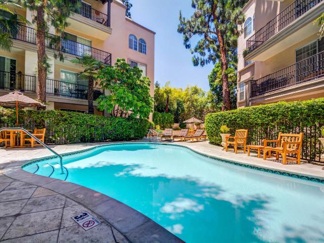 1 BR, 1 BA Apartment 4045 Vineland Avenue Unit A415, Studio City, CA 91604