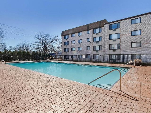 1 BR, 1 BA Apartment 4050 West 115th Street Unit 208, Chicago, IL 60655