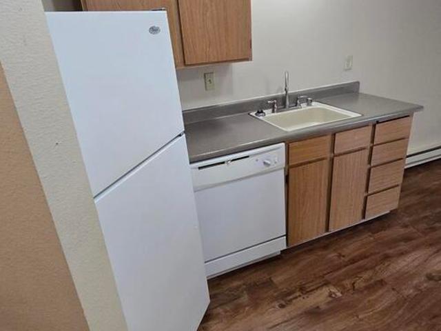 1 BR, 1 BA Apartment 405 West Bellwood Drive, Unit 78, Spokane, WA 99218