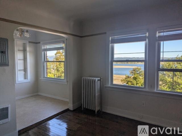 1 BR, 1 BA Apartment 405 South 2nd Street, Unit #210, St. Helens, OR 97051