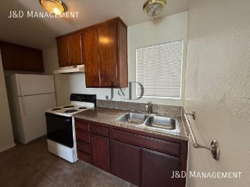 1 BR, 1 BA Apartment 4086 SWIFT AVENUE, SAN DIEGO, CA 92104