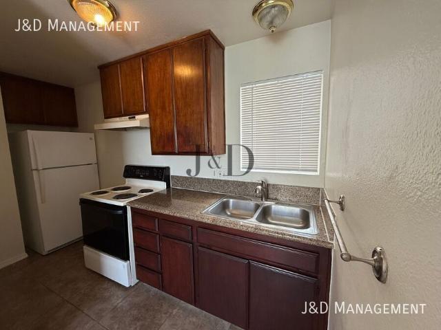 1 BR, 1 BA Apartment 4086 SWIFT AVENUE, SAN DIEGO, CA 92104