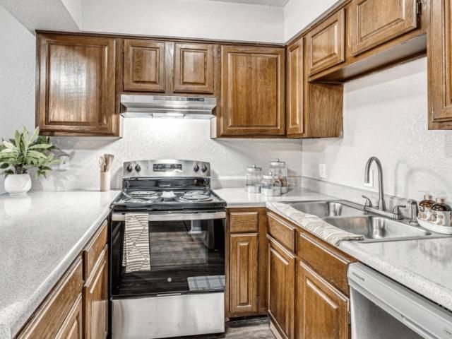 1 BR, 1 BA Apartment 408 Summit Ridge Drive Unit 1305 301, Oklahoma City, OK 73114