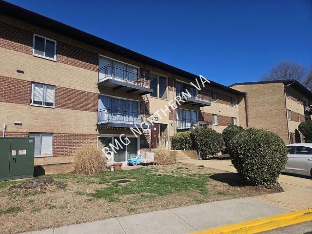 1 BR, 1 BA Apartment 4104 DANIELS AVE, ANNANDALE, VA 22003