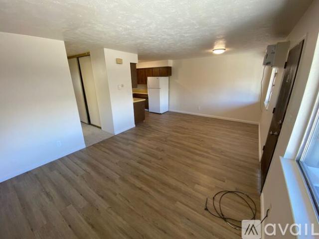1 BR, 1 BA Apartment 410 West Winnie Lane, Unit 32, Carson City, NV 89703