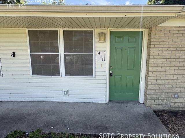 1 BR, 1 BA Apartment 411 W. Commercial, Charleston, MO 63834