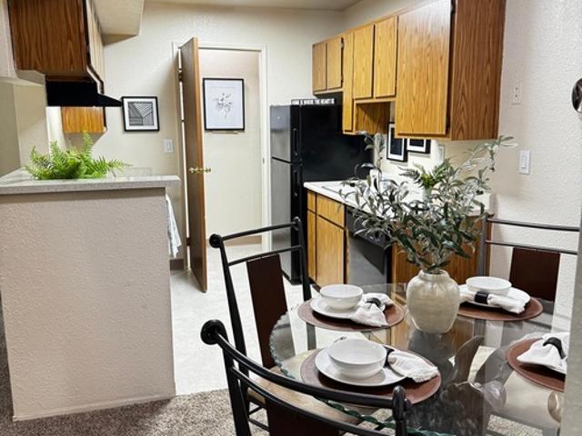 2 BR, 2 BA Apartment 4121 Dale Rd, Unit 182, Modesto, CA 95356