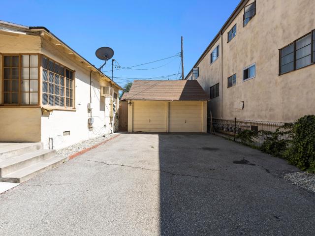 1 BR, 1 BA Apartment 412 Pioneer Drive, Glendale, CA 91203