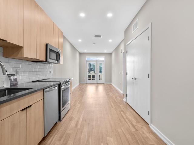 1 BR, 1 BA Apartment 417 Callowhill Street Unit 210, Philadelphia, PA 19123