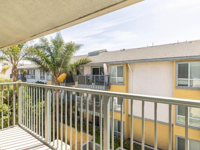 1 BR, 1 BA Apartment 4157 VÃ­a Marina Unit 0320, Marina del Rey, CA 90292