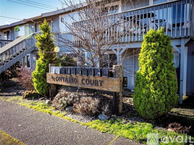 1 BR, 1 BA Apartment 416 Ontario Street, Unit 1, Hoquiam, WA 98550