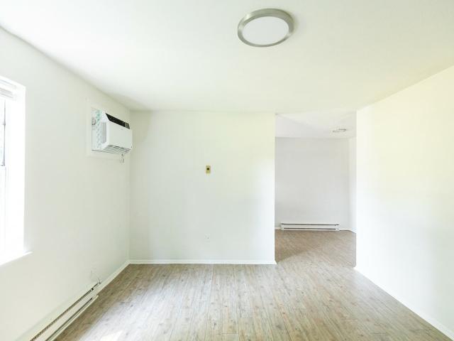 1 BR, 1 BA Apartment 423 Lily St, Greenville, SC 29617
