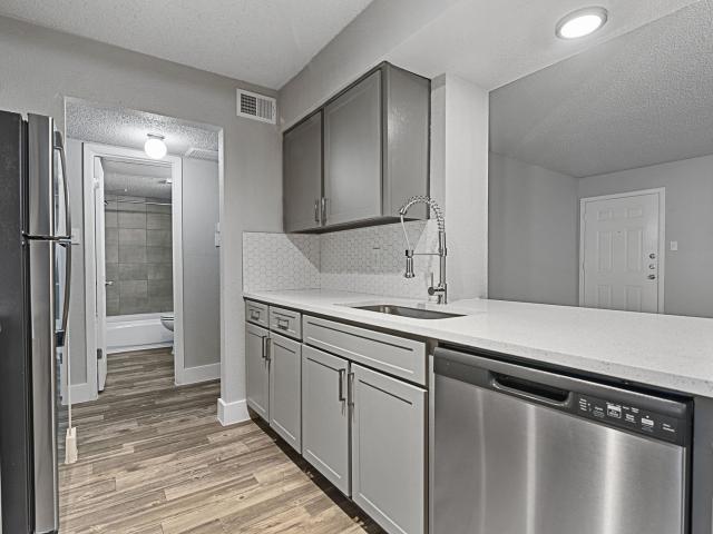 1 BR, 1 BA Apartment 4201 Fairmont Parkway Unit 3203, Pasadena, TX 77504