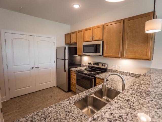 1 BR, 1 BA Apartment 422 Mountain View Drive Unit 422 107, Kernersville, NC 27284