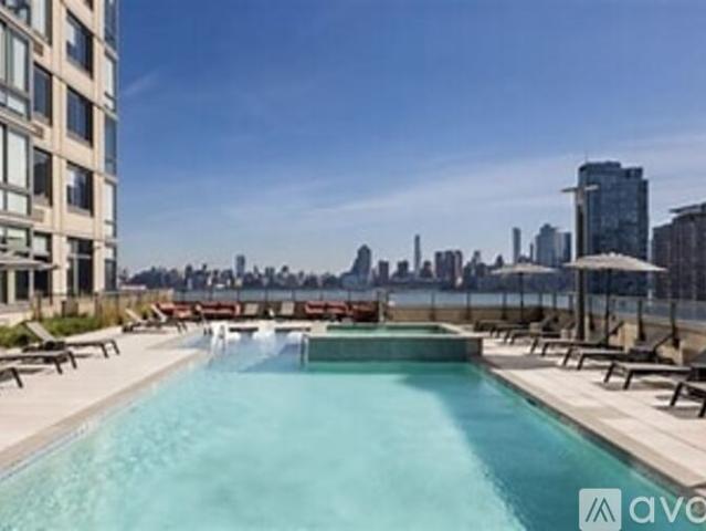 1 BR, 1 BA Apartment 425 Washington Blvd, Unit M1 3307, Jersey City, NJ 07310