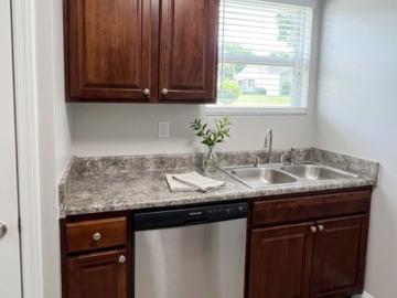 1 BR, 1 BA Apartment 4262 4th Avenue South Unit 1 bed, 1 bath, $1095, Birmingham, AL 35222