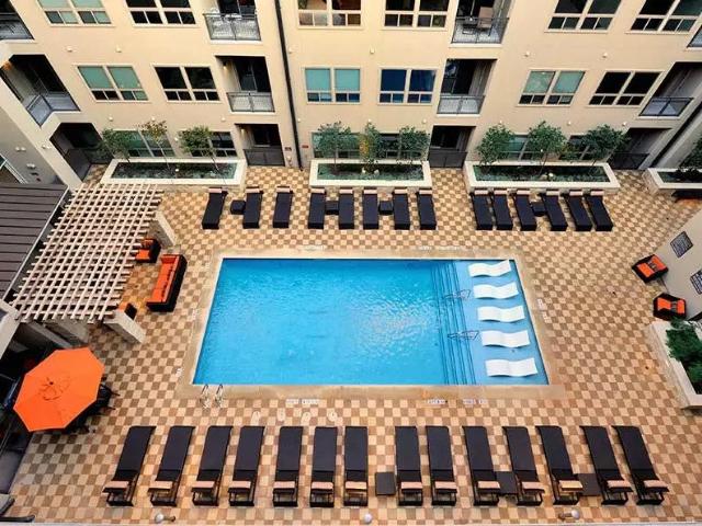 1 BR, 1 BA Apartment 426 West Riverside Drive, Austin, TX 78704