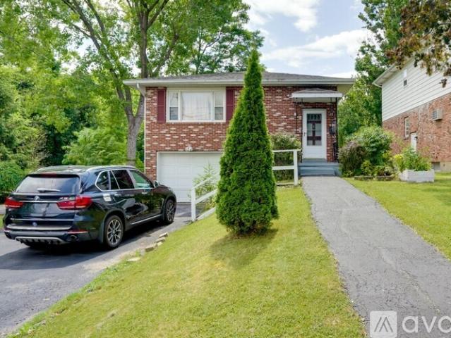 1 BR, 1 BA Apartment 429 West Lawrence Street, Albany, NY 12208