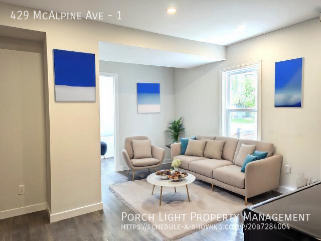 1 BR, 1 BA Apartment 429 McAlpine Ave, Welland, ON L3B 1T4