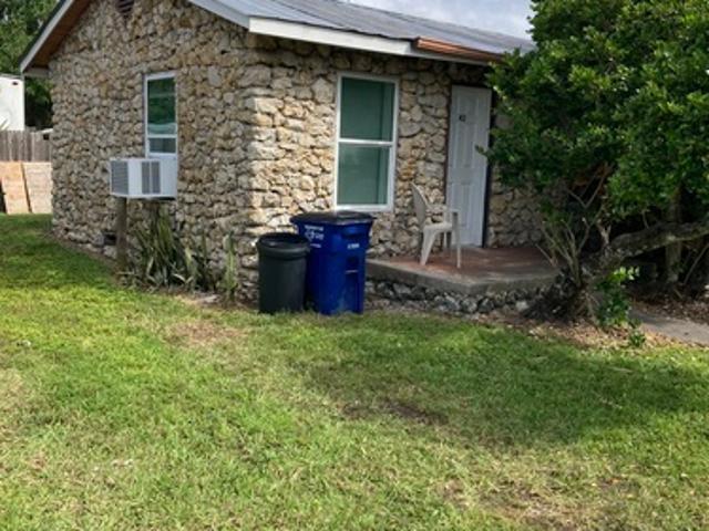 1 BR, 1 BA Apartment 42 Cypress St, North Fort Myers, FL 33903