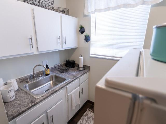 1 BR, 1 BA Apartment 4300 Strathmore Dr Apt 8 Unit 4320 08, Cincinnati, OH 45227