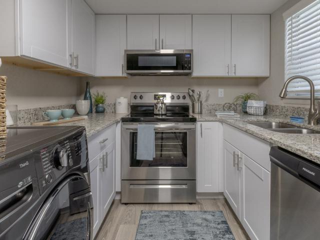 1 BR, 1 BA Apartment 4301 Confederate Point Rd Unit 211A, Jacksonville, FL 32210