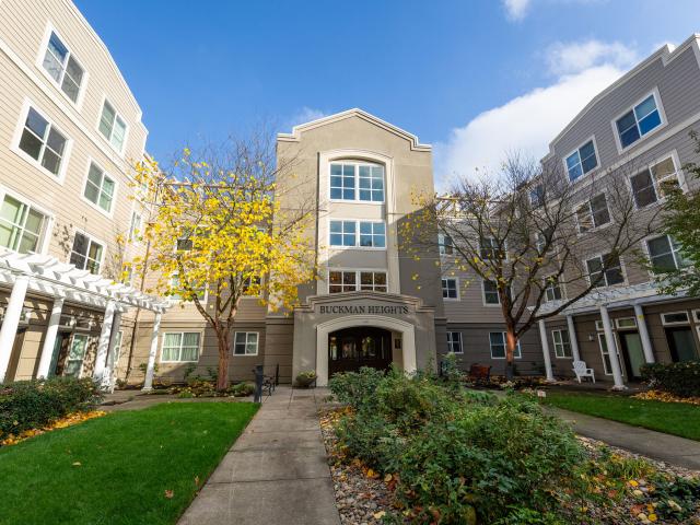 1 BR, 1 BA Apartment 430 Northeast 16th Avenue Unit 329, Portland, OR 97232
