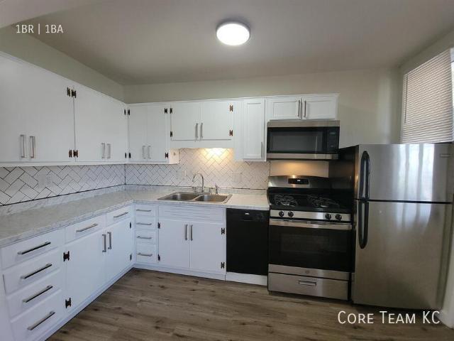 1 BR, 1 BA Apartment 4327 Mercier St Kansas City, MO 64111