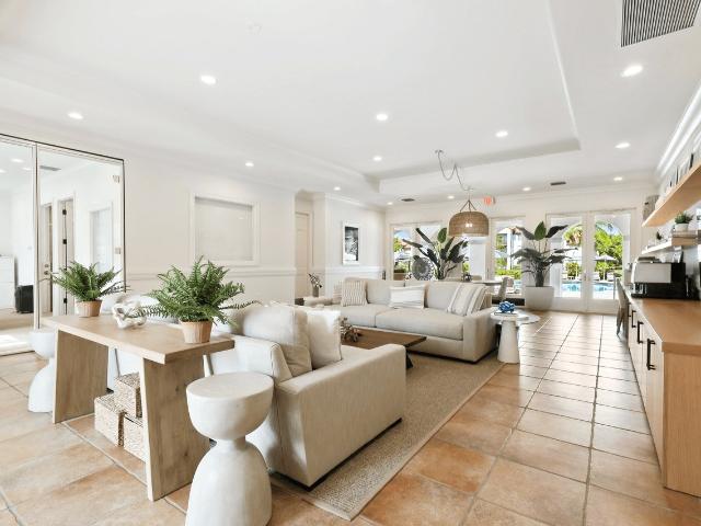 1 BR, 1 BA Apartment 4359 Southwest 10th Place Unit 15 101, Deerfield Beach, FL 33442