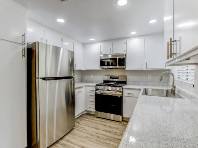 1 BR, 1 BA Apartment 435 West Gladstone Street Unit 451B, Glendora, CA 91740