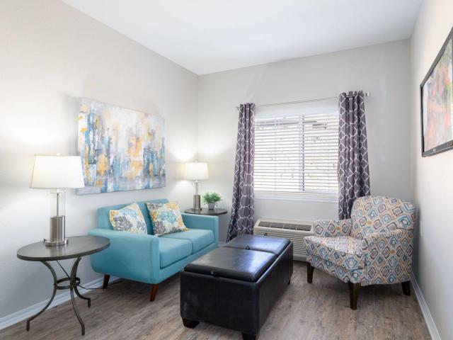 1 BR, 1 BA Apartment 435 South Mesa Hills Drive Unit 253, El Paso, TX 79912